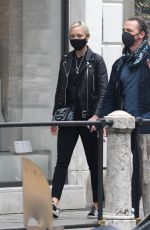 POM KLEMENTIEFF and Simon Pegg Out with Friends in Venice 10/31/2020