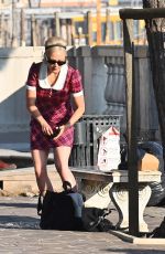 POM KLEMENTIEFF Out and About in Venice 11/09/2020