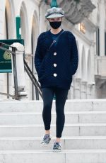 POM KLEMENTIEFF Out in Venice 11/03/2020