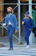 Pregnant ELSA HOSK and Tom Daly Out for Coffee in New York 11/10/2020