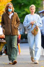 Pregnant ELSA HOSK and Tom Daly Out in New York 11/05/2020