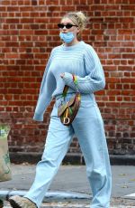 Pregnant ELSA HOSK and Tom Daly Out in New York 11/05/2020