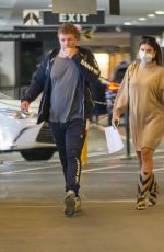 Pregnant EMILY RATAJKOWSKI Out in Los Angeles 11/26/2020