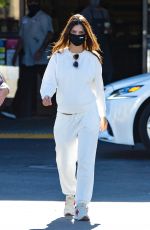 Pregnant EMILY RATAJKOWSKI Out Shopping in Los Angeles 11/29/2020