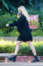 Pregnant EMMA ROBERTS Leaves a Friend