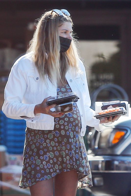 Pregnant JESSICA HART Out in Los Angeles 11/05/2020