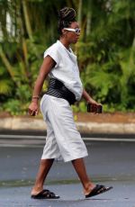 Pregnant KELLY ROWLAND Out in Hawaii 11/12/2020