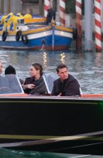 REBECCA FERGUSON and Tom Cruise on the Set Mission: Imposible 7 in Venice 11/12/2020