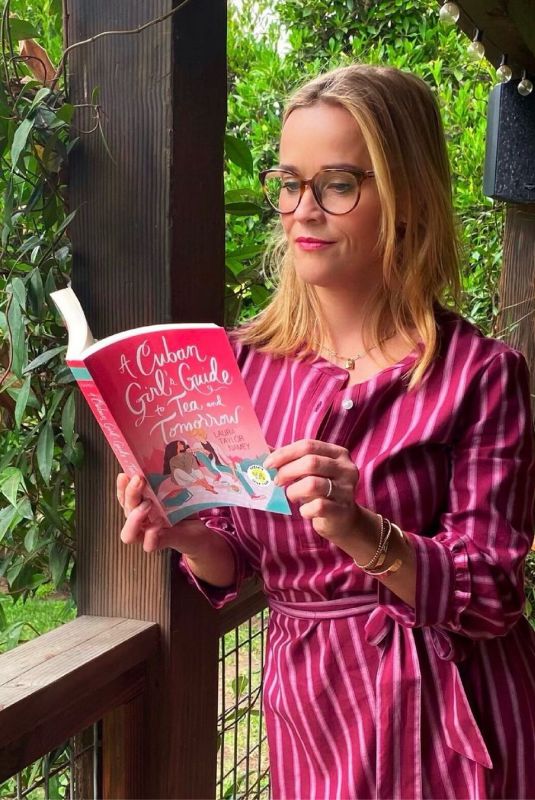 REESE WITHERSPOON – Instagram Photos 11/12/2020