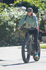 ROBIN WRIGHT and Clement Giraudet Out Bike Riding in Los Angeles 11/28/2020