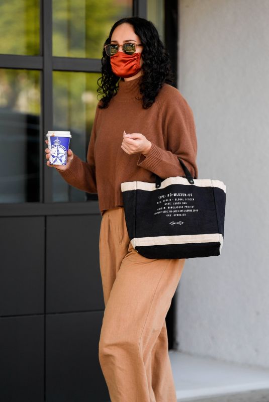 RUMER WILLIS Arrives at a Hair Salon in Beverly Hills 11/17/2020