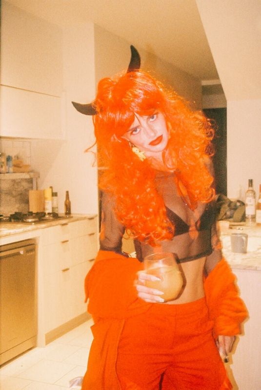 SAMARA WEAVING – Halloween 2020 Photoshoot