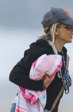 SARAH MICHELLE GELLAR Out on the Beach in Malibu 11/06/2020