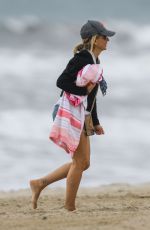 SARAH MICHELLE GELLAR Out on the Beach in Malibu 11/06/2020