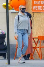 SCARLETT JOHANSSON Shows Her Wedding Ring Out in New York 11/09/2020