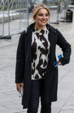SIAN WELBY Leaves Global Radio Studios in London 11/10/2020