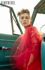 SOPHIA LILLIS in L