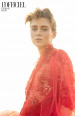 SOPHIA LILLIS in L