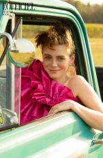 SOPHIA LILLIS in L