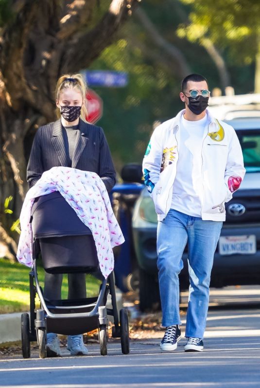 SOPHIE TURNER and Joe Jonas Out and About in Los Angeles 11/13/2020