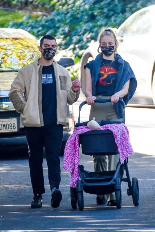 SOPHIE TURNER and Joe Jonas Out in Los Angeles 11/21/2020
