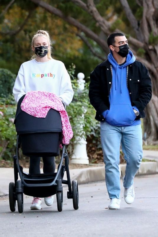 SOPHIE TURNER and Joe Jonas Out with Daughter Willa in Los Angeles 11/27/2020