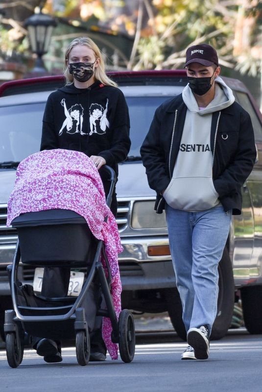 SOPHIE TURNER and Joe Jonas Out with Their Daughter Willa in Los Angeles 11/24/2020
