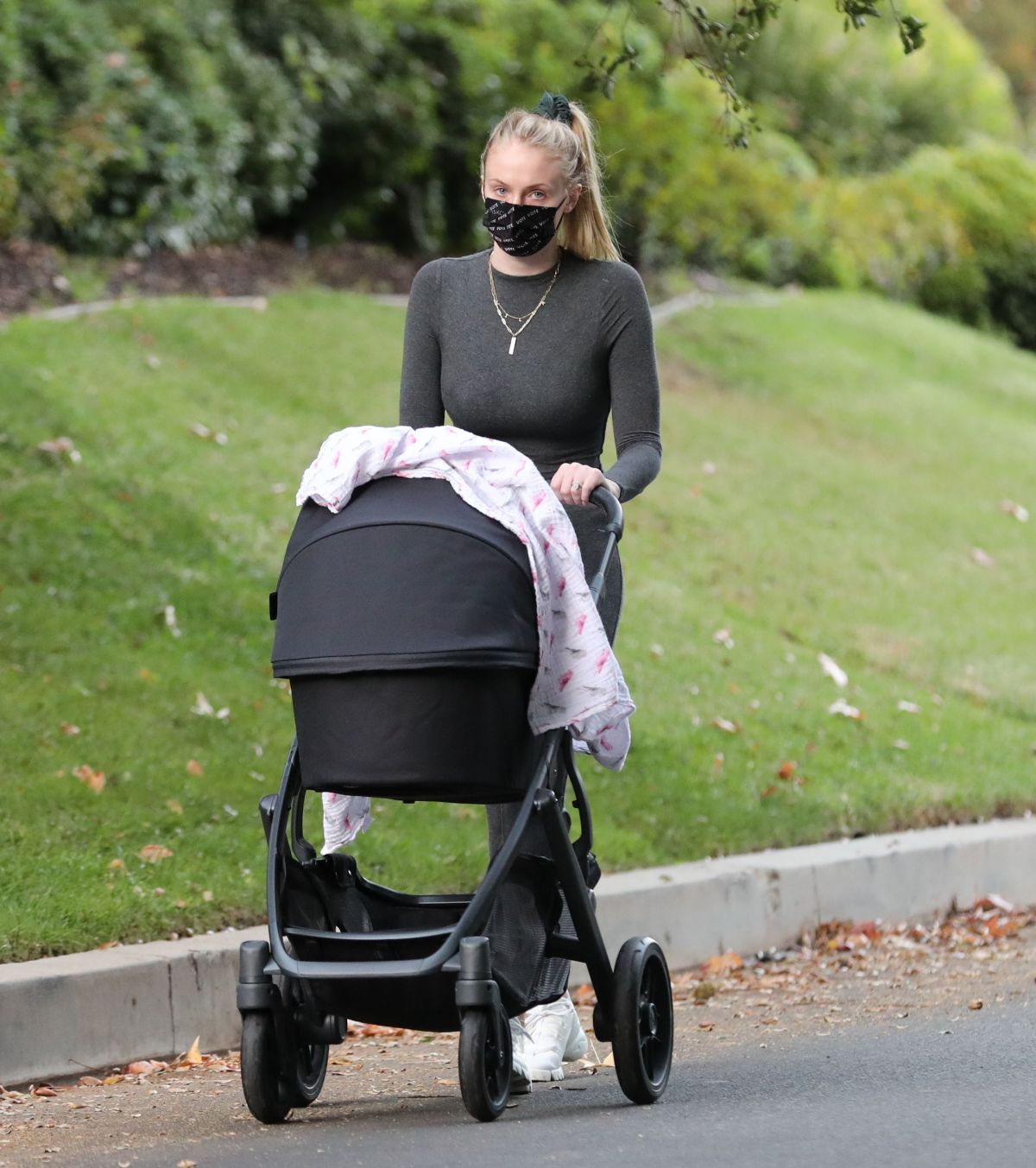 SOPHIE TURNER Out with Her Daughter in Los Angeles 11/16 ...