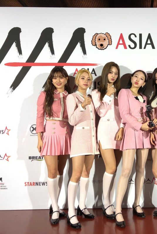 TWICE at 2020 Asia Artist Awards