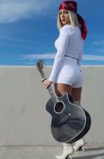 ALEXI BLUE - Instagram Video and Photos 12/30/2020