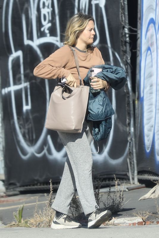 ALICIA SILVERSTONE Leaves a Gym in West Hollywood 12/02/2020
