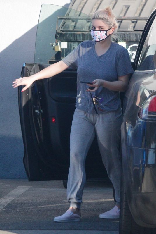 ARIEL WINTER Out and About in Studio City 12/16/2020