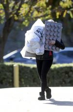 ARIEL WINTER Shopping at Bed Bath & Beyond in Los Angeles 12/14/2020