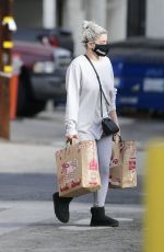 ARIEL WINTER Shopping at Trader Joe