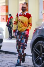 BELLA HADID Leaves Her Apartment in New York 12/23/2020