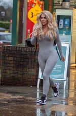 BIANCA GASCOIGNE in Tights Heading to Morrisons in Kent 12/21/2020