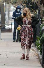 BUSY PHILIPPS Out Flower Shopping in New York 12/12/2020