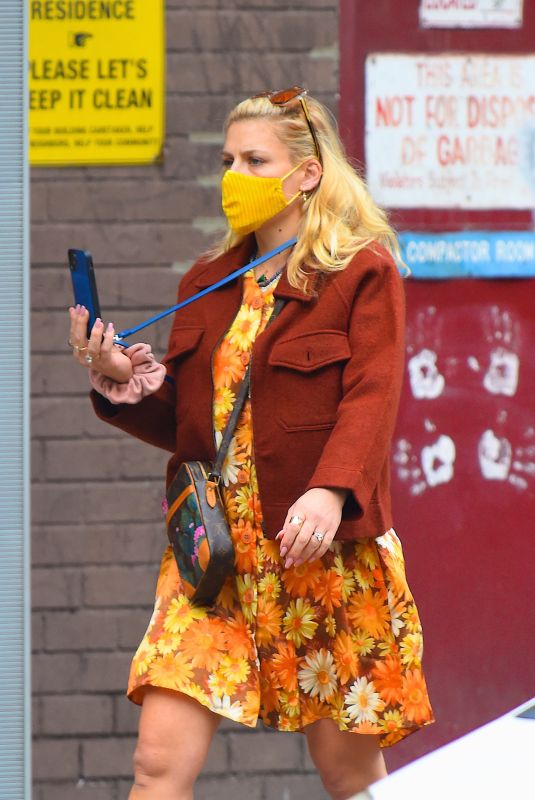 BUSY PHILIPPS Out in New York 12/02/2020