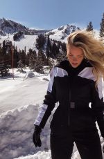 CAMILLE KOSTEK - Instagram Photos 12/27/2020
