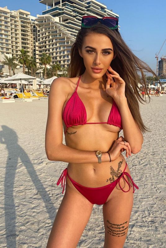 CHLOE VEITCH in Bikini and Swimsuit - Instagram Photos 12/05/2020