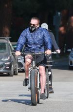 CHRISTINA and Arnold SCHWARZENEGGER Out Riding Bikes in Santa Monica 12/11/2020