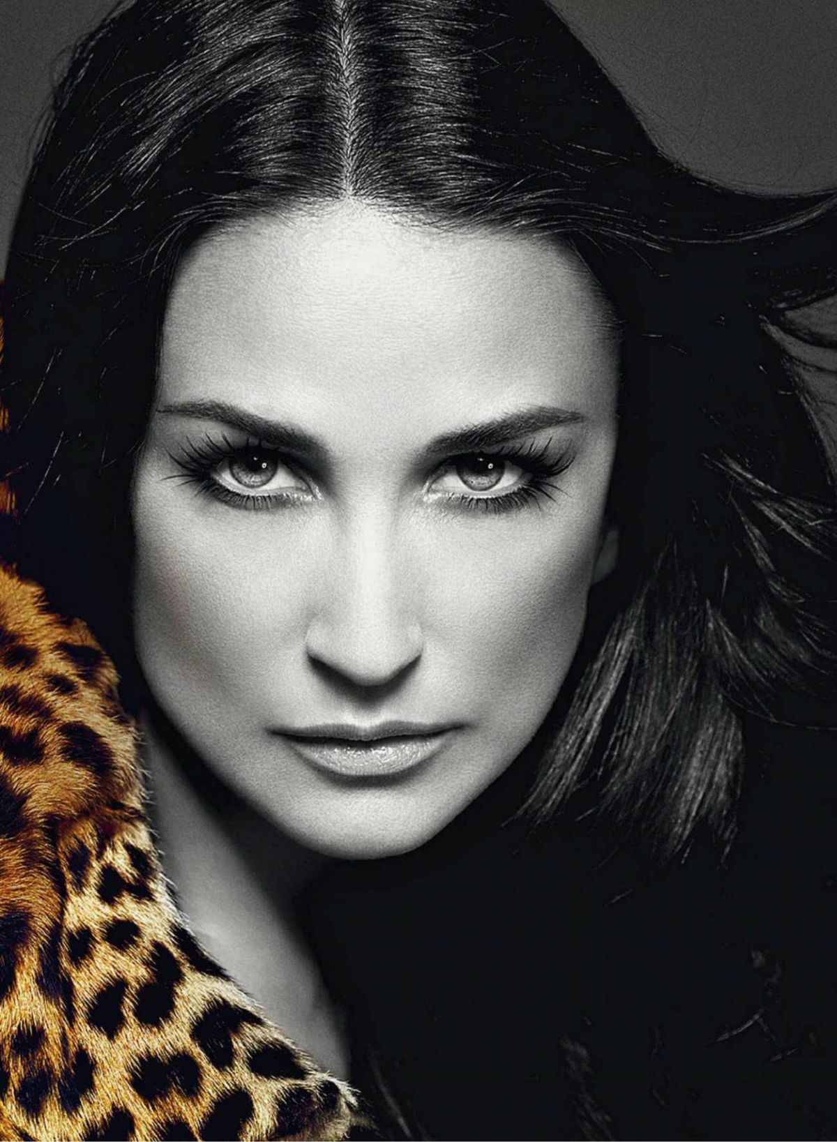 DEMI MOORE in Diez Minutos Magazine, Spain November 2020