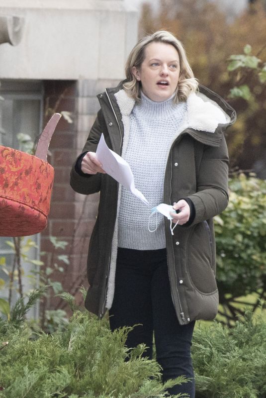 ELISABETH MOSS on the Set of The Handmaid’s Tale, Season 4 in Hamilton 12/14/2020