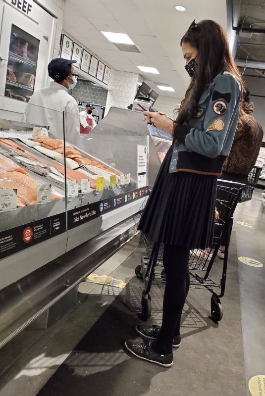 FAMKE JANSSEN Out Shopping in New York 12/24/2020