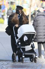 GIGI and BELLA HADID Out and About in New York 12/15/2020