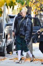 GWEN STEFANI Arrives at a Recording Studio in Santa Monica 12/14/2020