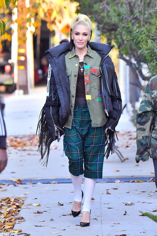 GWEN STEFANI Arrives at a Recording Studio in Santa Monica 12/14/2020