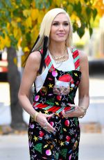 GWEN STEFANI Heading to a Studio in Santa Monica 12/09/2020