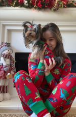 HAILEE STEINFELD - Instagram Photos 12/28/2020