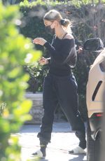HAILEY BIEBER Arrives at a Pilates Class in Los Angeles 12/18/2020